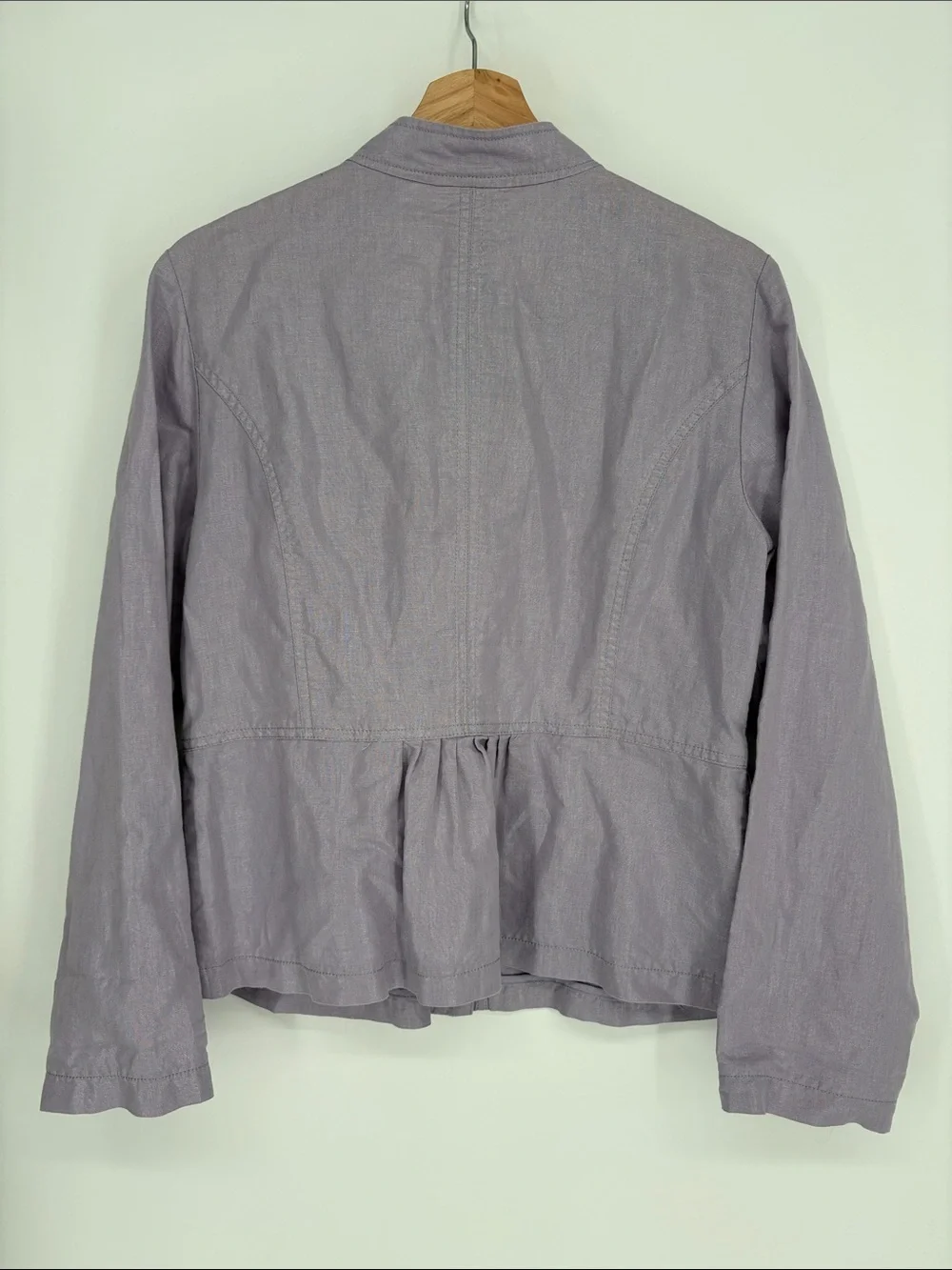 🐄 Chico's linen Lavender Button-Front Lightweight Jacket